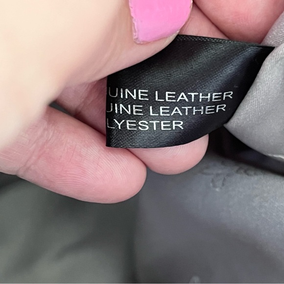 Judith Ripka Purple Leather CROCO Embossed Pewter Wrap Pocket Hobo Shoulder Bag - Picture 16 of 16